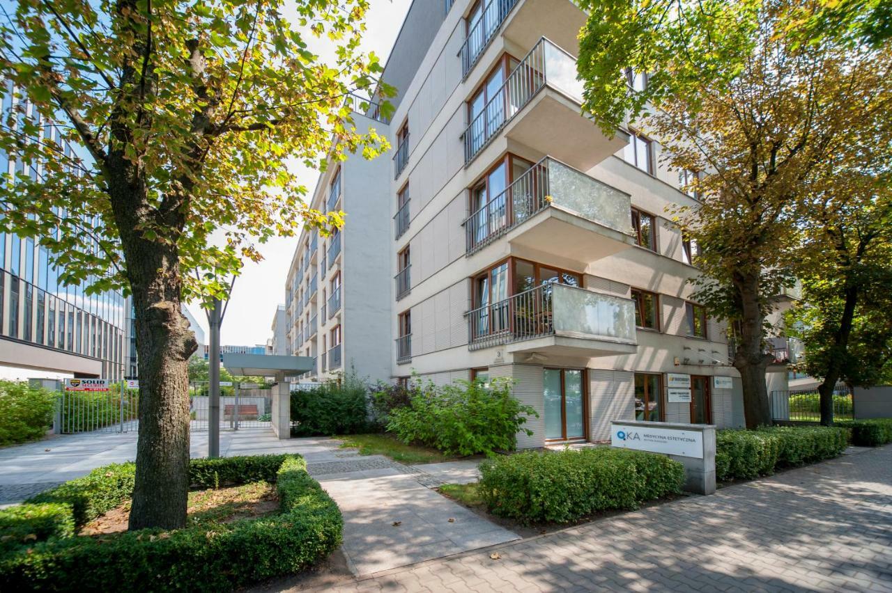 Very Berry - Maratonska 3 - Business Apartment, Garden, Check In 24H - Poznan — Photos 2